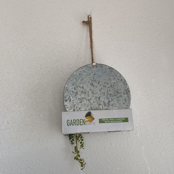 Garden Party Metal Wall Planter w/Succulent - Picture 7 of 12